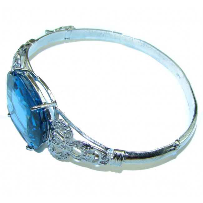 Precious 29.5 carat Natural London Blue Topaz .925 Sterling Silver Bracelet