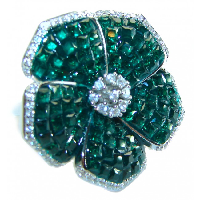 Luxurious Flower Emerald .925 Sterling Silver handcrafted Ring size 8 1/4