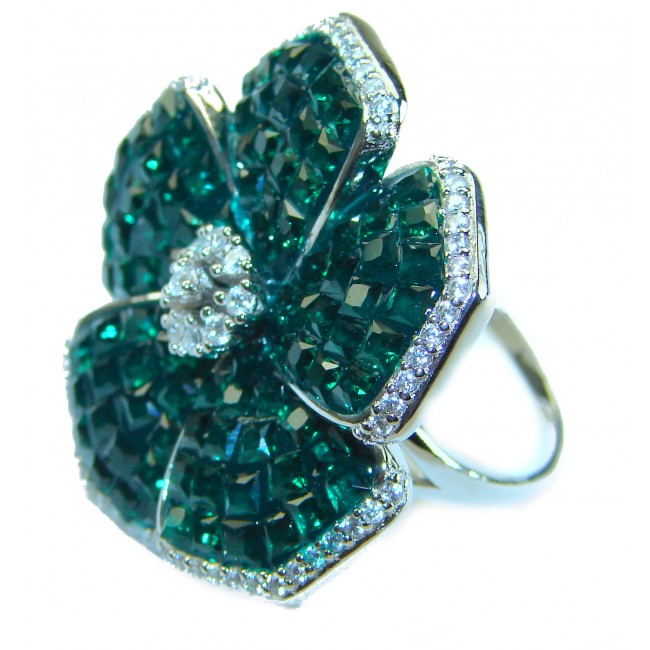 Luxurious Flower Emerald .925 Sterling Silver handcrafted Ring size 8 1/4