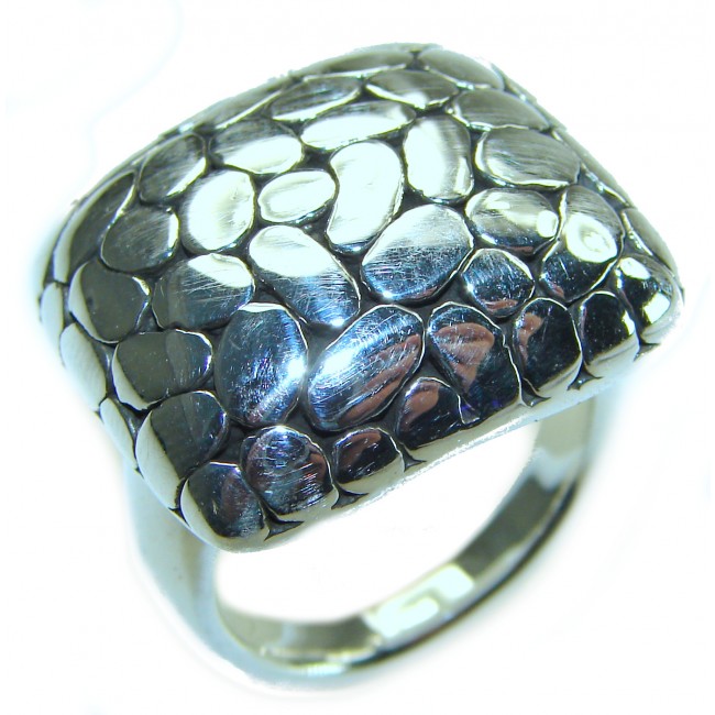 Bali made .925 Sterling Silver ring size 9 3/4