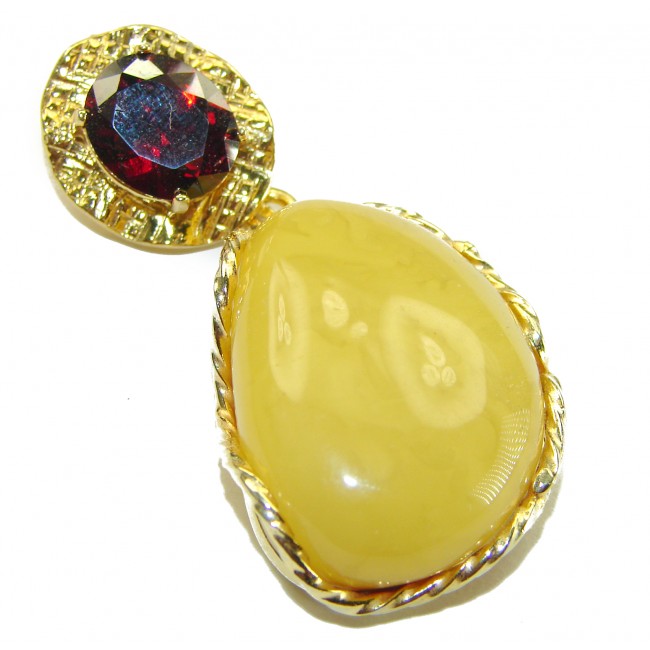 Vintage Beauty authentic Baltic Amber 14K Gold over .925 Sterling Silver handcrafted pendant