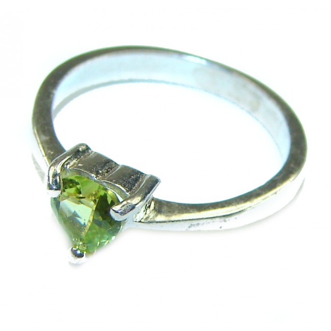 Nature's Love Authentic 1.1 carat Peridot .925 Sterling Silver handmade Ring s. 4 1/2