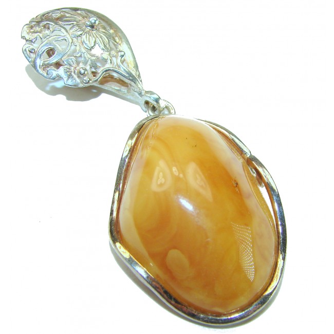 Vintage Beauty authentic Baltic Amber .925 Sterling Silver handcrafted pendant