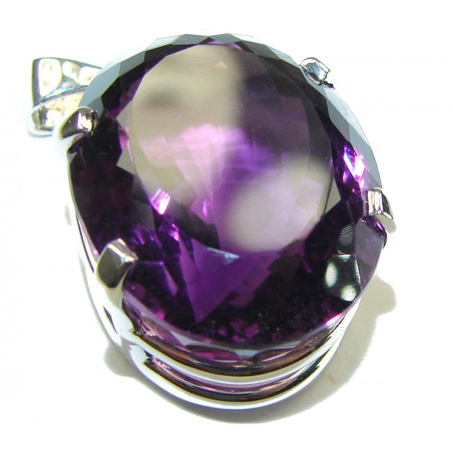 Vintage Design 22.5 carat Amethyst .925 Sterling Silver handcrafted Pendant