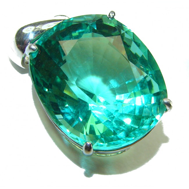 Superior quality 28.2 carat Fresh Green Topaz .925 Sterling Silver Pendant