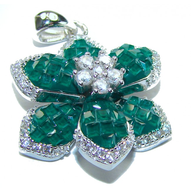 Posh Precious Flower Emerald .925 Sterling Silver handcrafted pendant