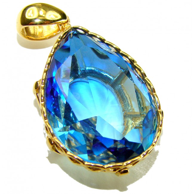 21.5 carat Blue Topaz 18K Gold over .925 Sterling Silver handmade Pendant