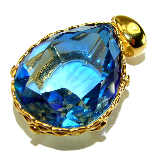 21.5 carat Blue Topaz 18K Gold over .925 Sterling Silver handmade Pendant