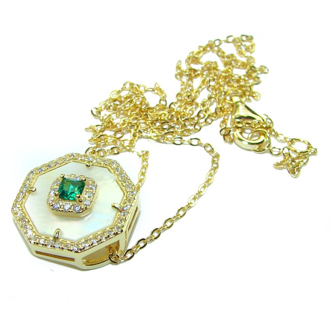 Timless Treasure Emerald Blister Pearl 14K Gold over .925 Sterling Silver handcrafted hexagon necklace