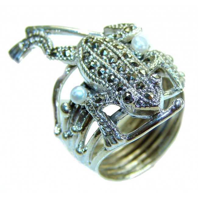 Lucky Frog Authentic Marcasite .925 Sterling Silver Ring size 8 3/4