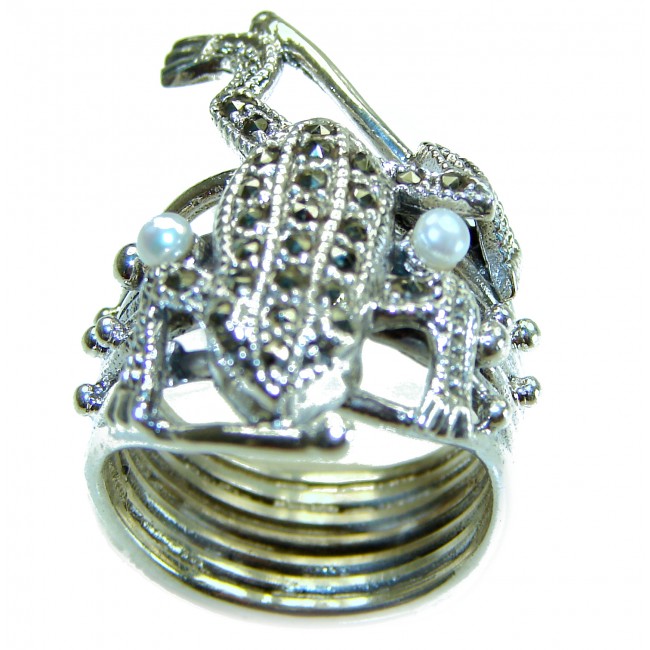 Lucky Frog Authentic Marcasite .925 Sterling Silver Ring size 8 3/4