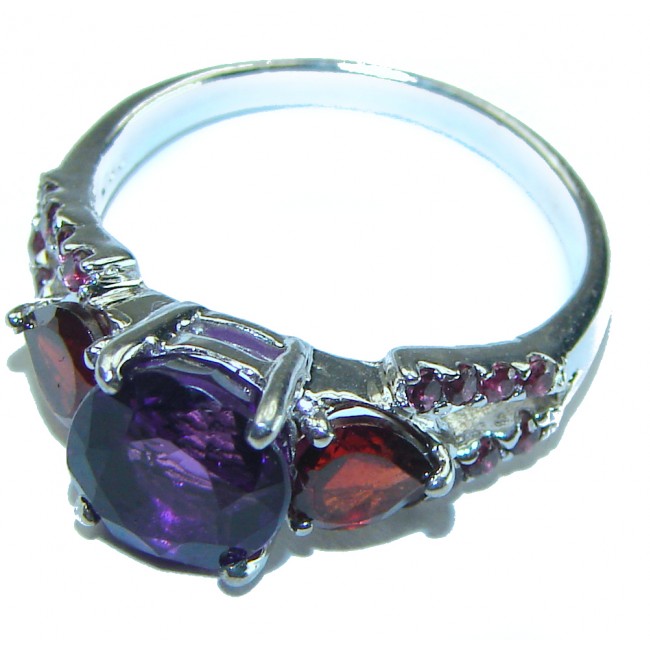 Classivc design 4.5 carat Amethyst .925 Sterling Silver Handcrafted Ring size 7