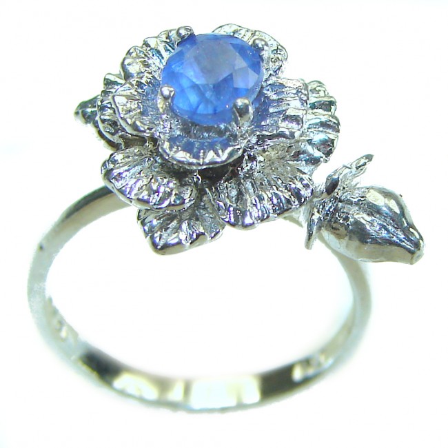 4.5 carat Sapphire .925 Sterling Silver handcrafted ring; s. 5 3/4