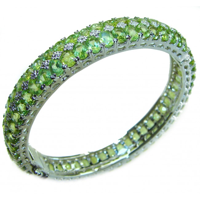 Spectacular authentic Peridot .925 Sterling Silver handmade bangle Bracelet