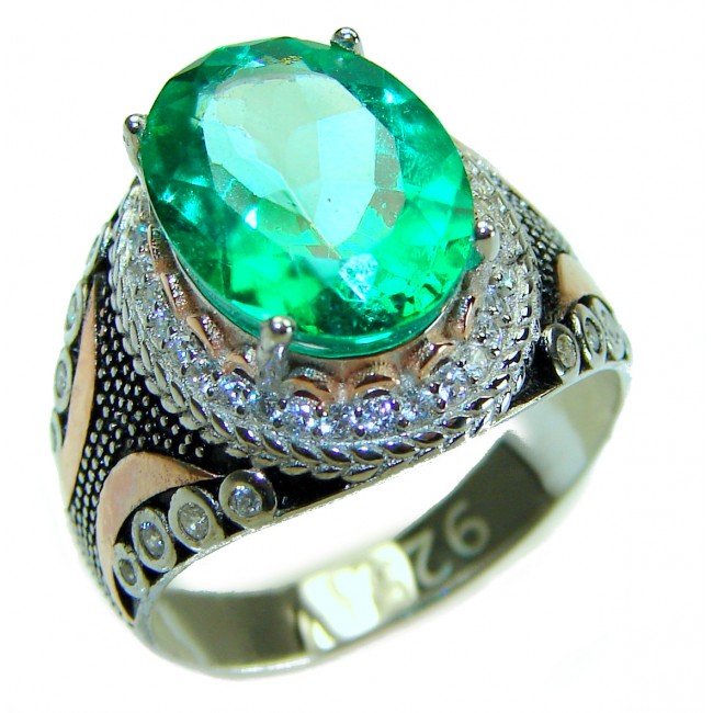 22.5 carat Carmen Electric Green Topaz 2 tones .925 Sterling Silver handmade Ring s. 9 1/4