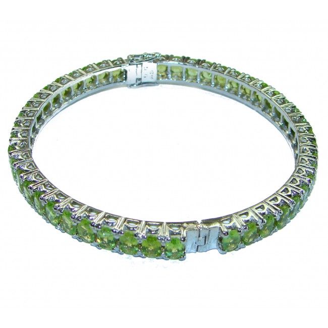 Spectacular authentic Peridot .925 Sterling Silver handmade bangle Bracelet