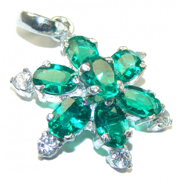 Green Flower Chrome Diopside .925 Sterling Silver handcrafted Pendant