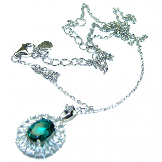 Luxurious 2.9 carat Emerald .925 Sterling Silver handmade Necklace