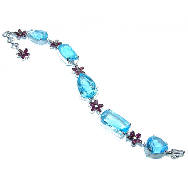 Luxurious 120.4 carat Swiss Blue Topaz .925 Sterling Silver handcrafted Bracelet