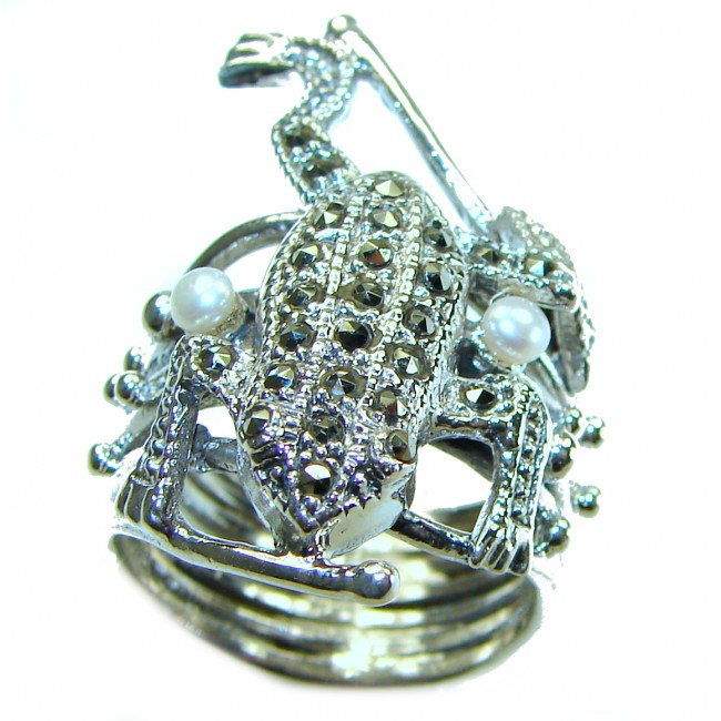 Lucky Frog Authentic Marcasite .925 Sterling Silver Ring size 7 1/2