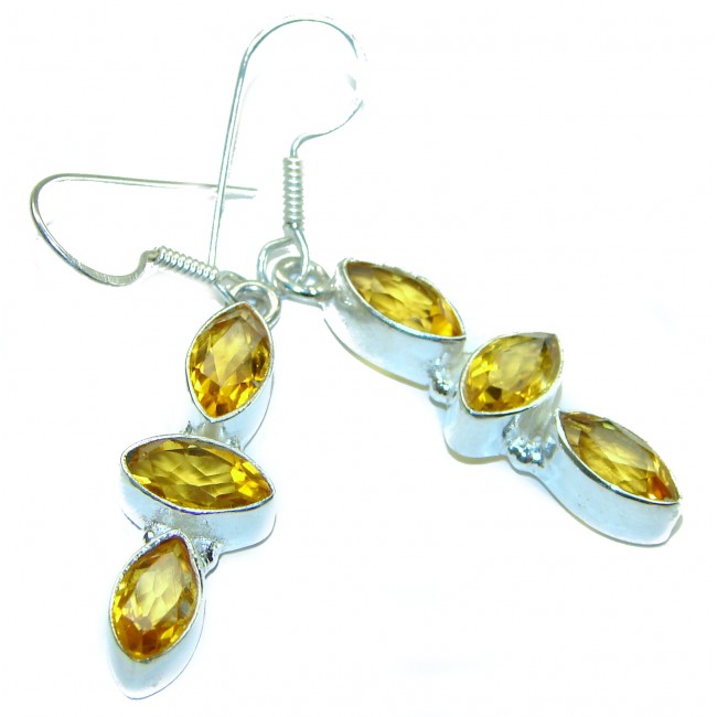 Timeless Treasure 9.5 carat Topaz .925 Sterling Silver handcrafted Earrings