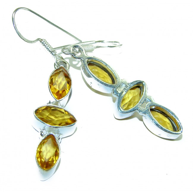 Timeless Treasure 9.5 carat Topaz .925 Sterling Silver handcrafted Earrings