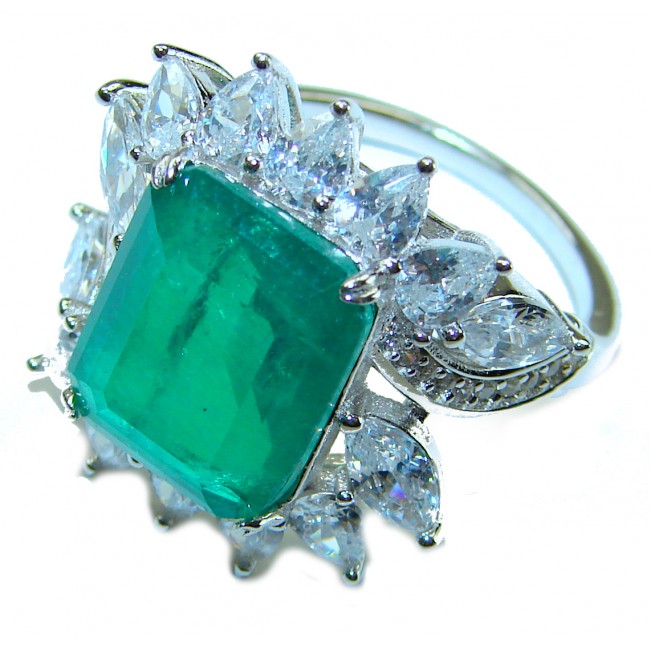 Luxurios 26.5 carat Emerald .925 Sterling Silver handmade Ring size 7 1/4