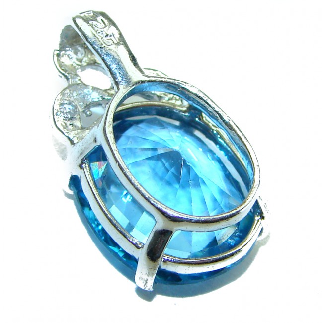 Splendid 12.5 carat Swiss Blue Topaz .925 Sterling Silver Handcrafted Pendant