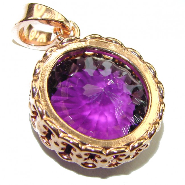 Vintage Design 22.5 carat round cut Amethyst 14K Gold over .925 Sterling Silver handcrafted Pendant