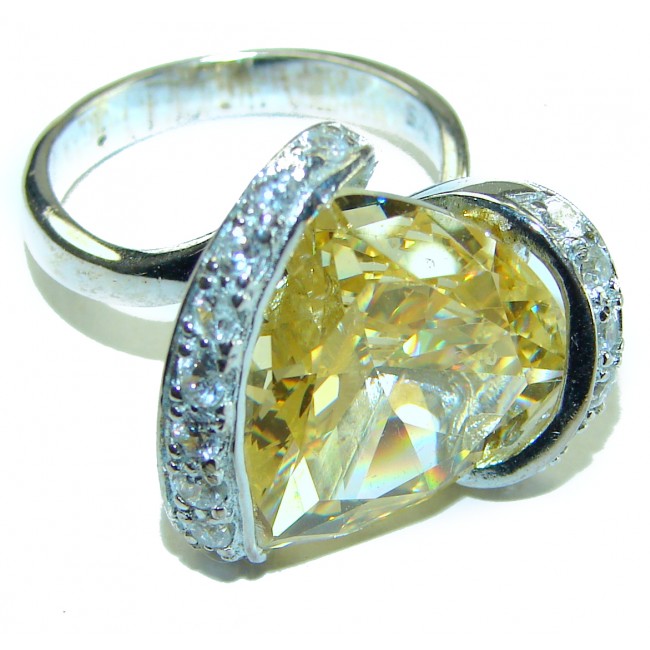 Exceptional quality trilliant cut 14.2 carat yellow Sapphire .925 Sterling Silver handcrafted ring s. 7