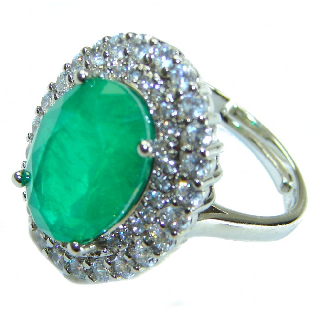 Luxurious 8.3 carat Emerald .925 Sterling Silver handcrafted Ring s. 7