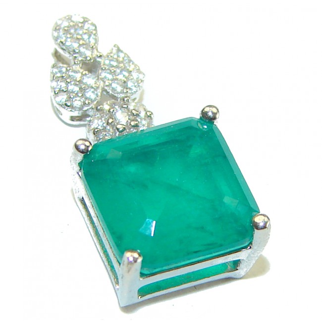 Luxurious 4.9 carat Emerald .925 Sterling Silver handcrafted handcrafted pendant