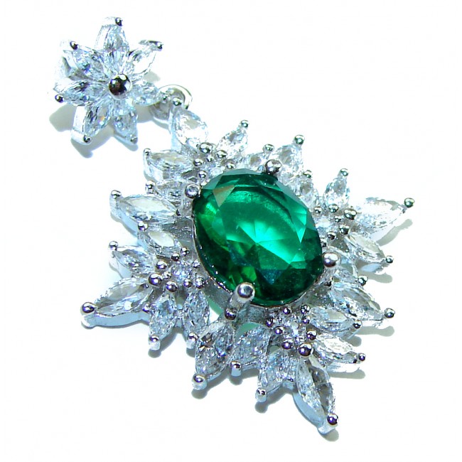 Luxurious 4.9 carat Emerald .925 Sterling Silver handcrafted handcrafted pendant