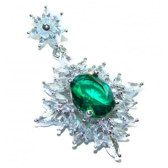 Luxurious 4.9 carat Emerald .925 Sterling Silver handcrafted handcrafted pendant