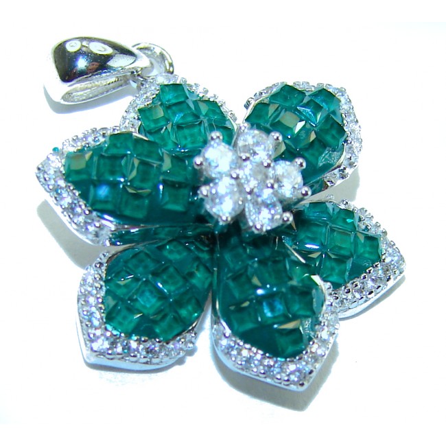 Posh Precious Flower Emerald .925 Sterling Silver handcrafted pendant