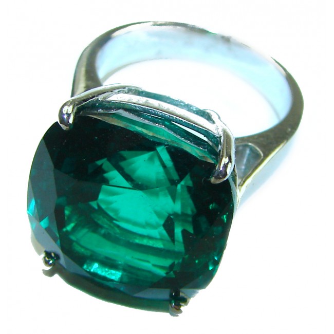 Spring Breeze Natural 15.6 carat oval cut Green Chrome Diopside .925 Sterling Silver ring size 7