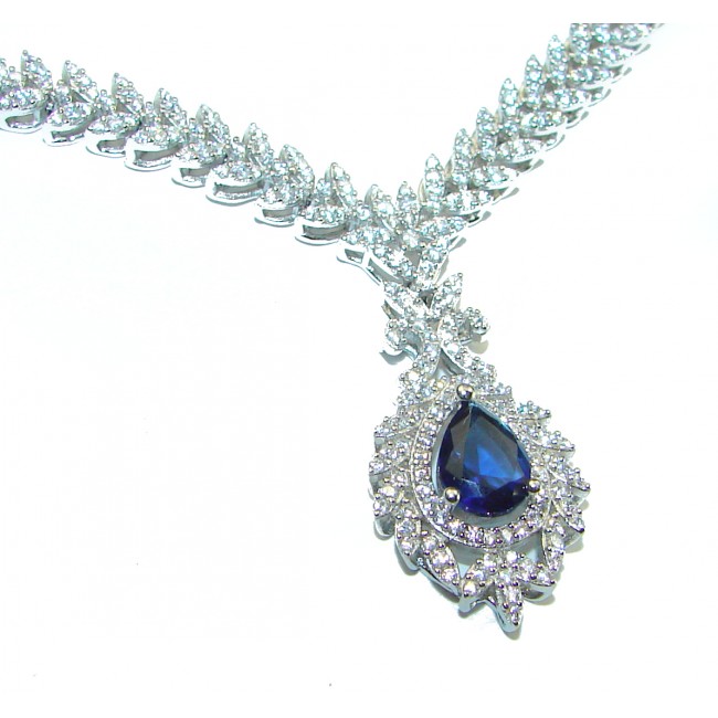 Luxurious 3.4 carat Sapphire .925 Sterling Silver handcrafted necklace