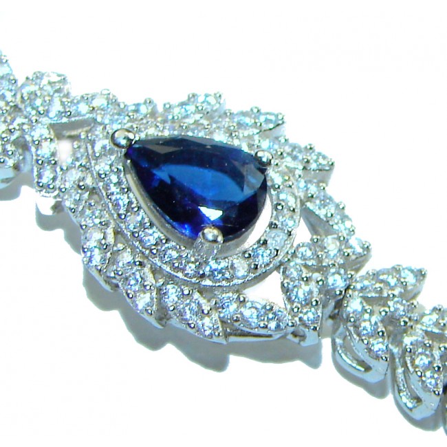 Luxurious 3.4 carat Sapphire .925 Sterling Silver handcrafted Bracelet