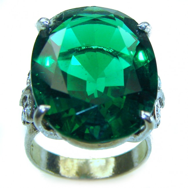 Green Ivy Natural 15.6 carat oval cut Green Topaz .925 Sterling Silver ring size 7