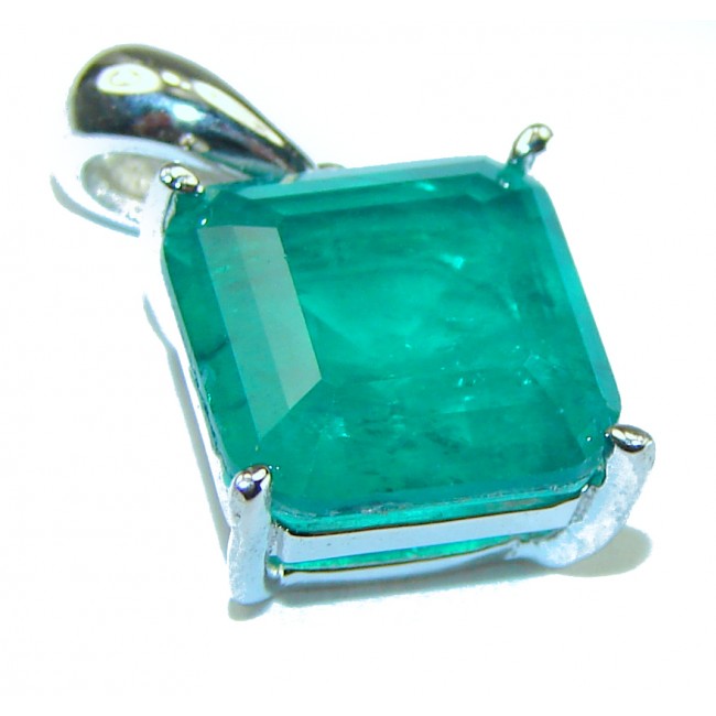 Luxurious 5.3 carat Emerald .925 Sterling Silver handcrafted handcrafted pendant