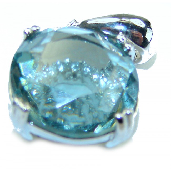 Splendid 3.5 carat Aquamarine .925 Sterling Silver Handcrafted pendant