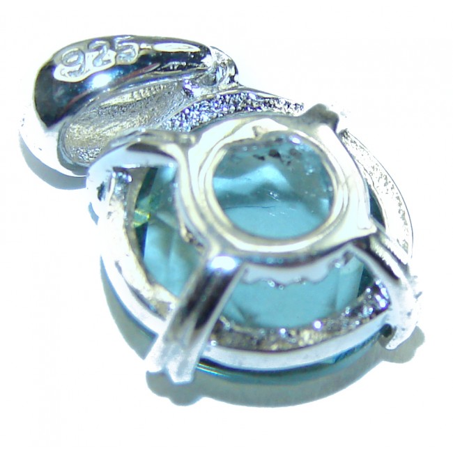 Splendid 3.5 carat Aquamarine .925 Sterling Silver Handcrafted pendant