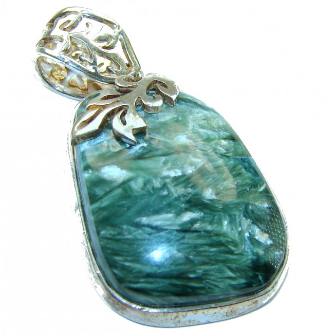 Precious Great quality Green Seraphinite .925 Sterling Silver handmade Pendant