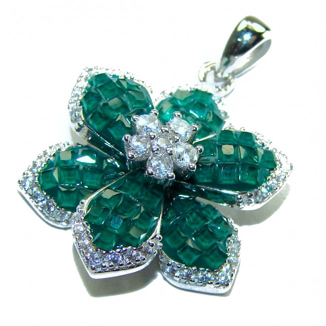 Posh Precious Flower Emerald .925 Sterling Silver handcrafted pendant