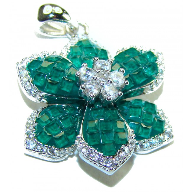 Posh Precious Flower Emerald .925 Sterling Silver handcrafted pendant