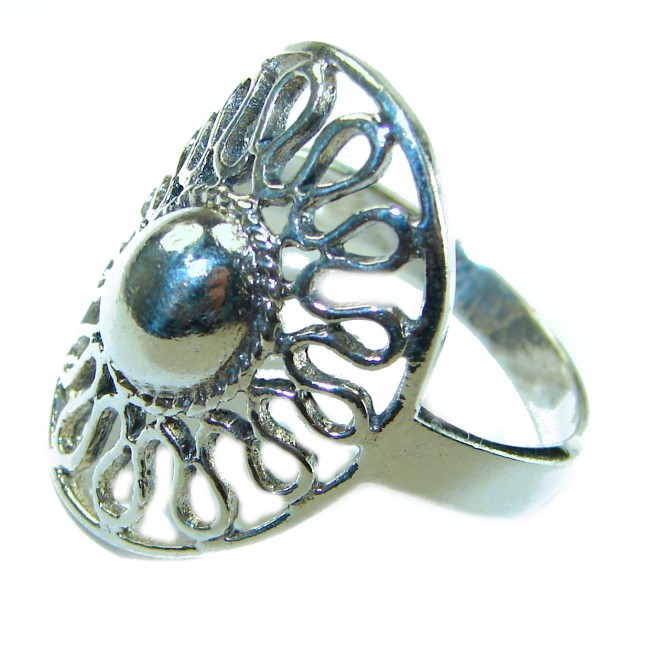 Bali made .925 Sterling Silver ring size 8 1/2