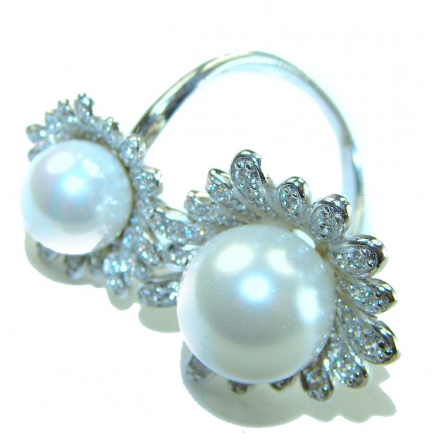 Luxurious 2 Pearls 0.7 carat lab. grown diamonds .925 Sterling Silver brilliantly handcrafted ring s. 8 1/4