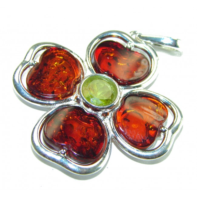 Lucky Four-leaf clover Baltic Polish Amber Peridot .925 Sterling Silver handcrafted Pendant