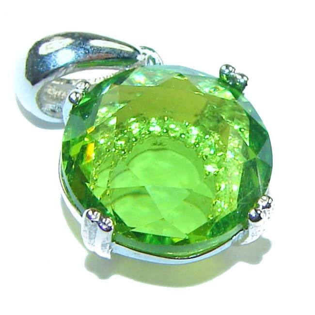 Alessia authentic 4.9 carat Peridot .925 Sterling Silver handmade Pendant