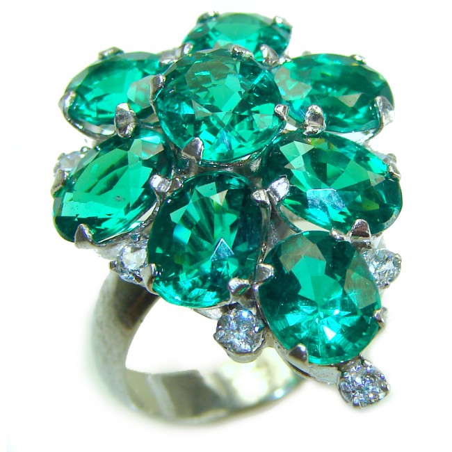 Spring Breeze Natural 18.6 carat oval cut Green Chrome Diopside .925 Sterling Silver ring size 7